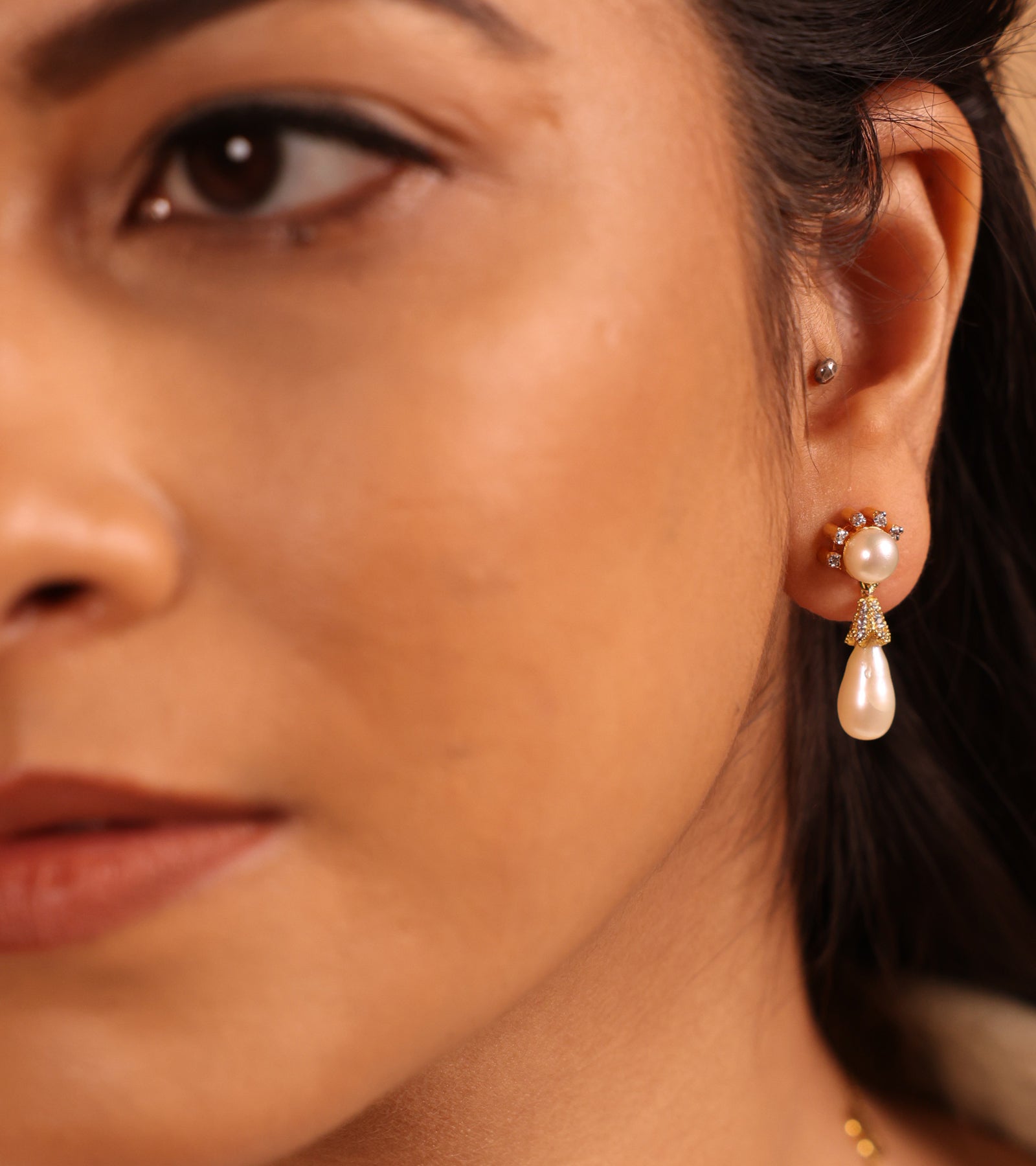 Celeste Pearl | Earrings