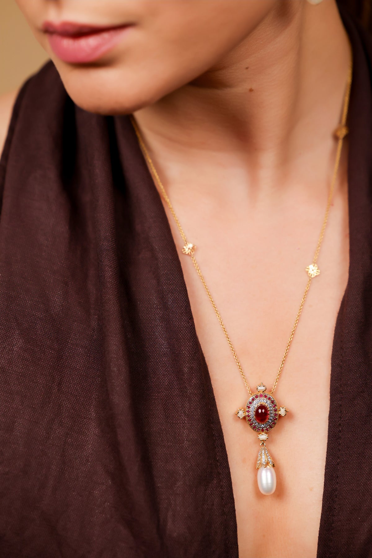 Artemisia Pendant | UBAA