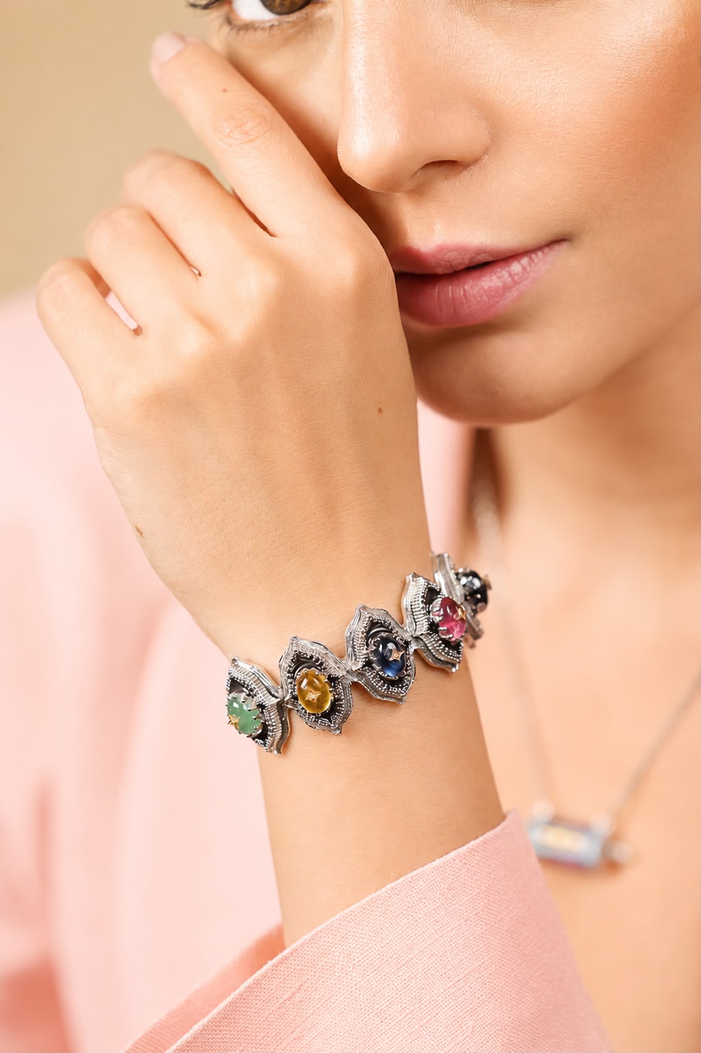 Bombay Stack (Bold) | UBAA