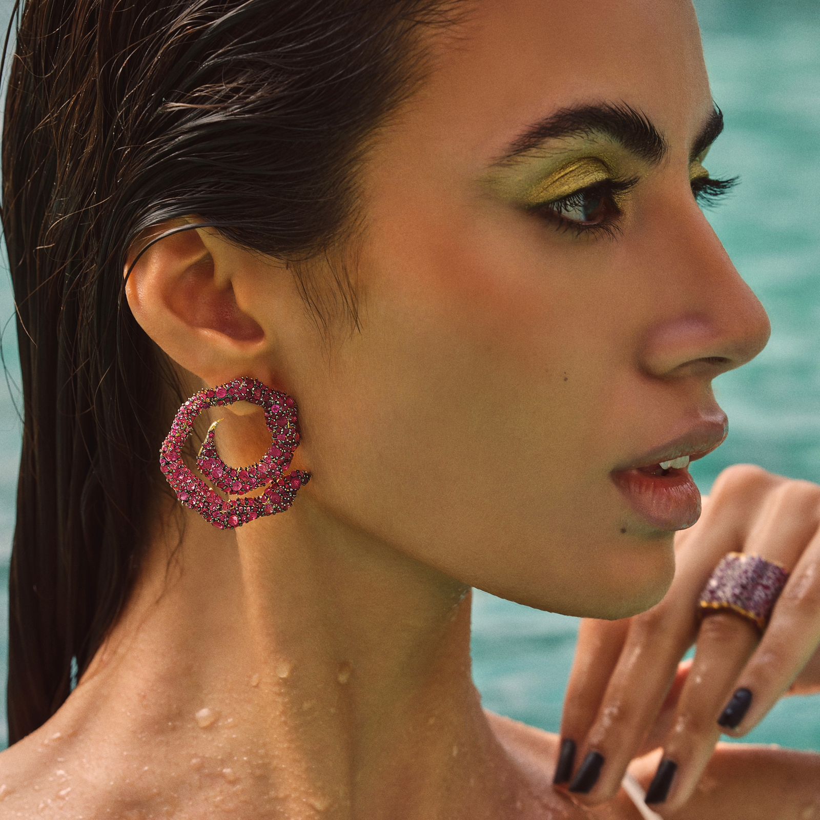 Wearable Art in the form of Fine Gold Jewlery - ESMEÉ