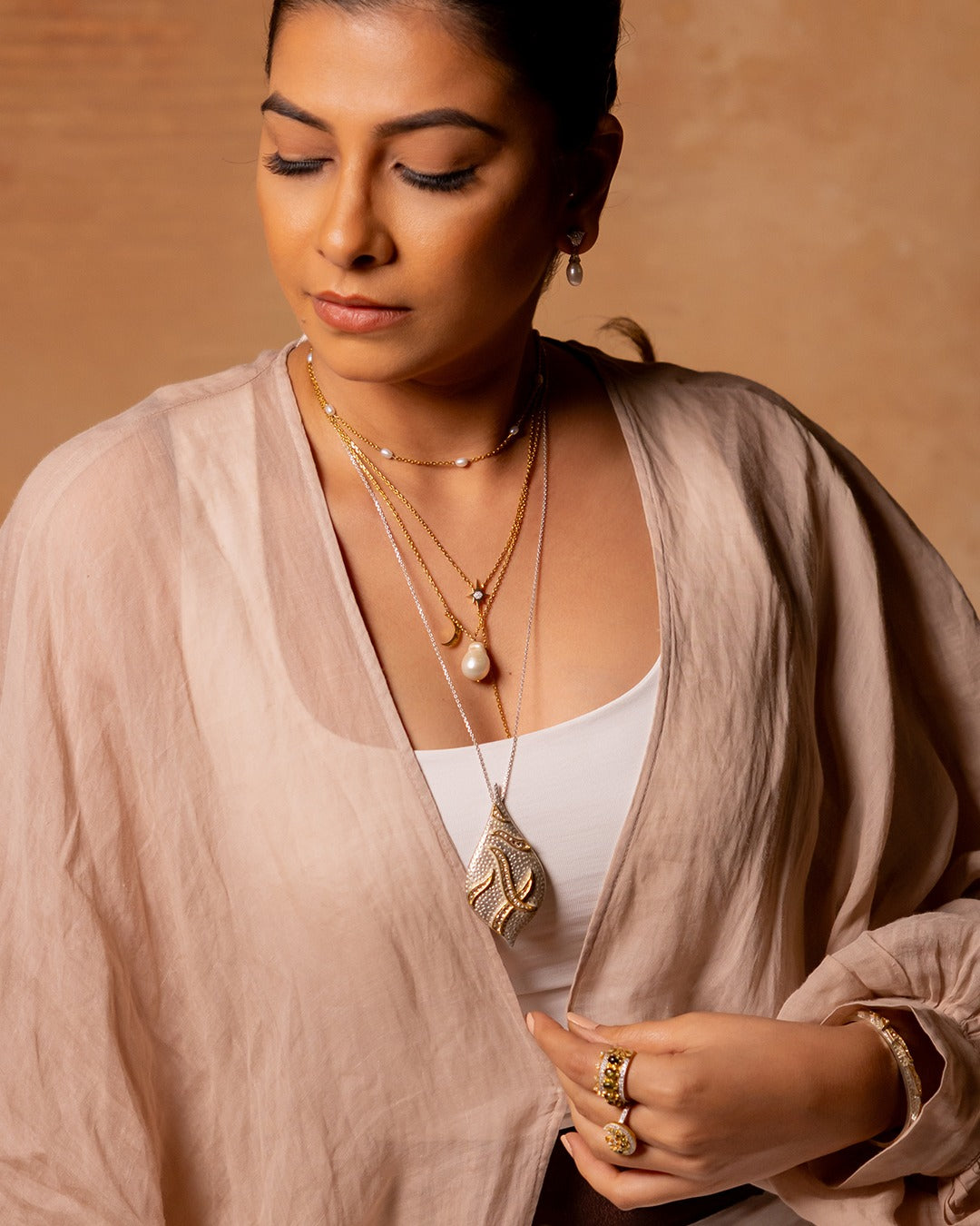 The Rise of Everyday Luxe: Why Modern Women Are Investing in Versatile Jewelry