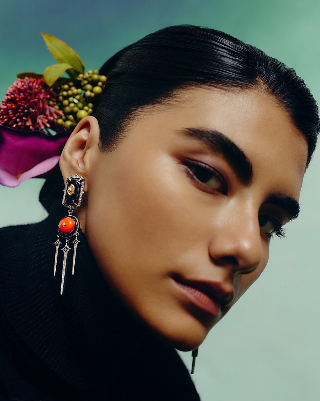 Why Modern Women Are Choosing Subtle Power Over Loud Jewelry?