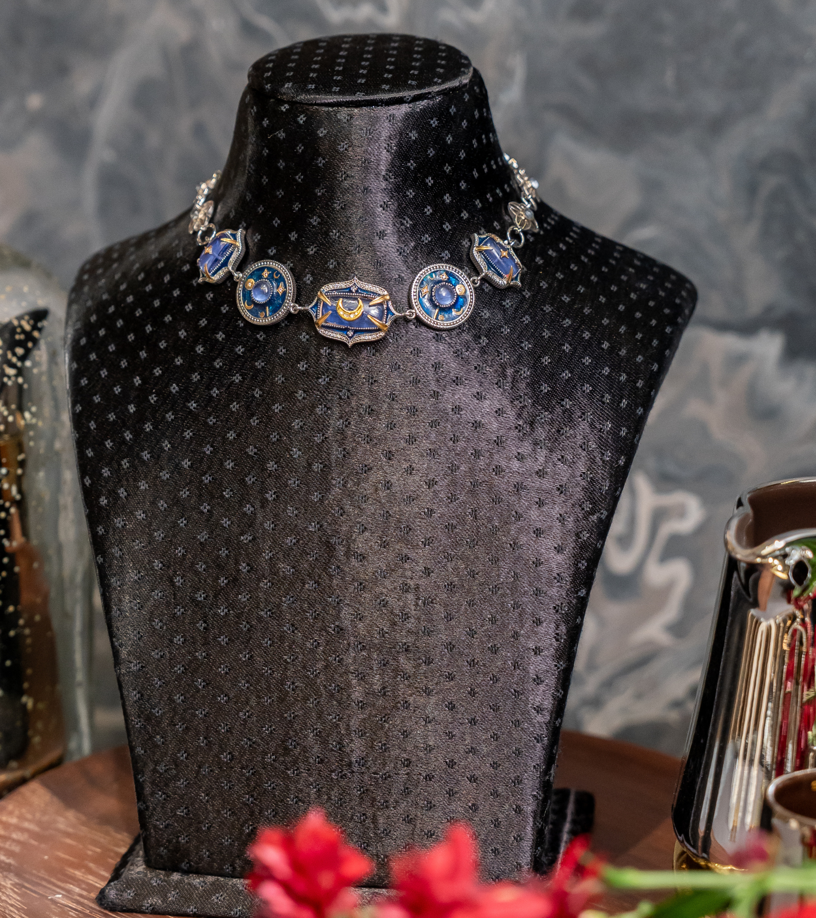 Taskan Choker | UBAA