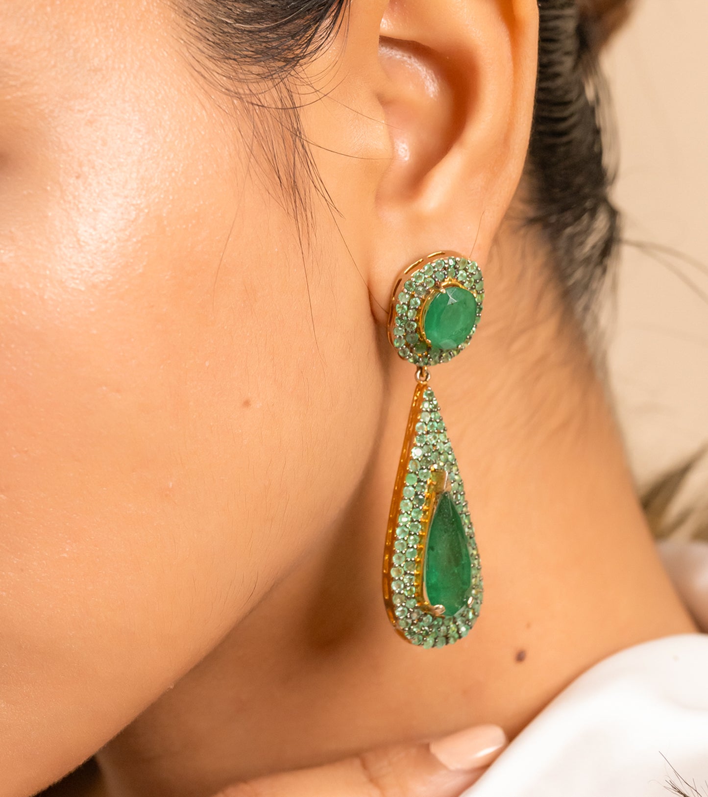 Emerald Oval Dangler | Earrings