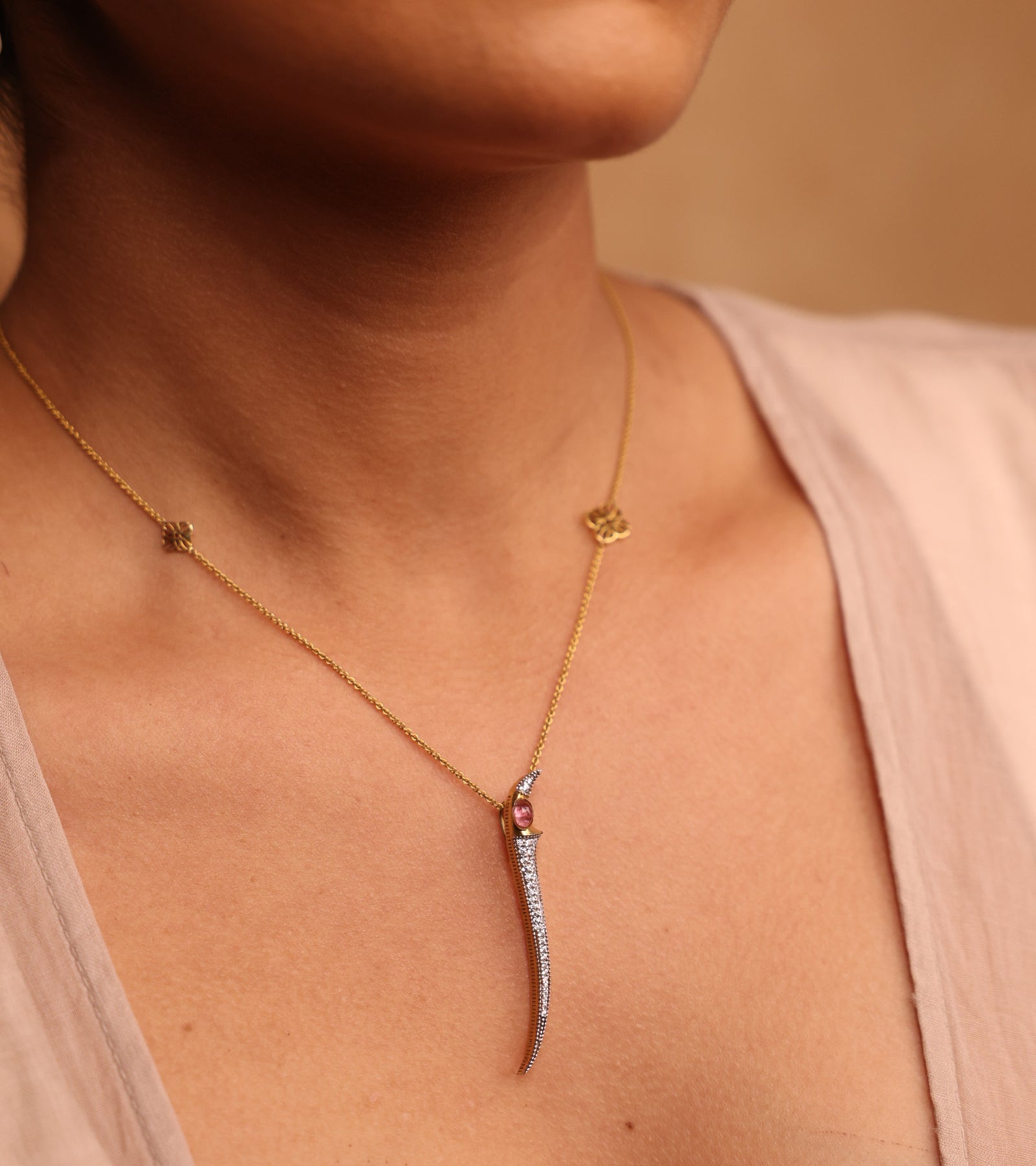 Miraj | Dagger Pendant