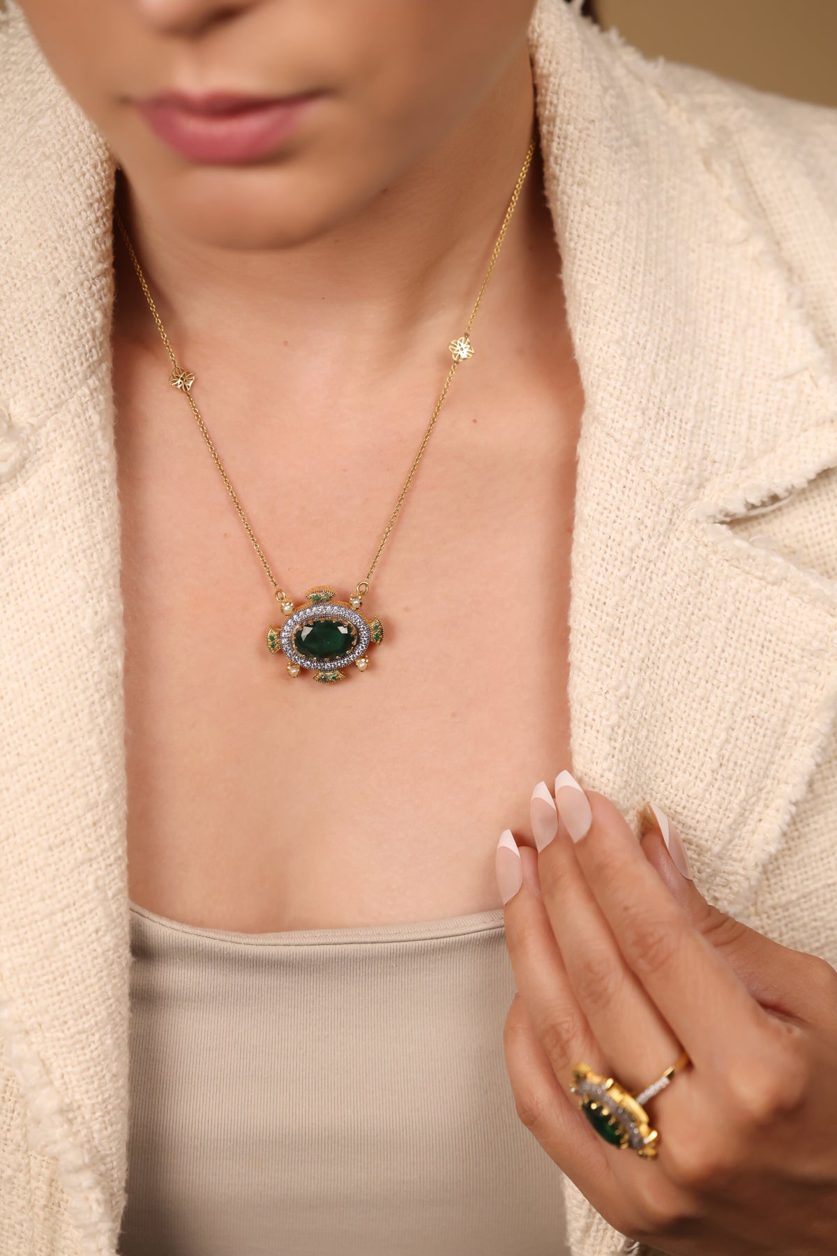 Regal Emerald Pendant | UBAA