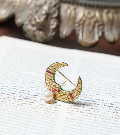 The Crescent Brooch in Gold- Brooch