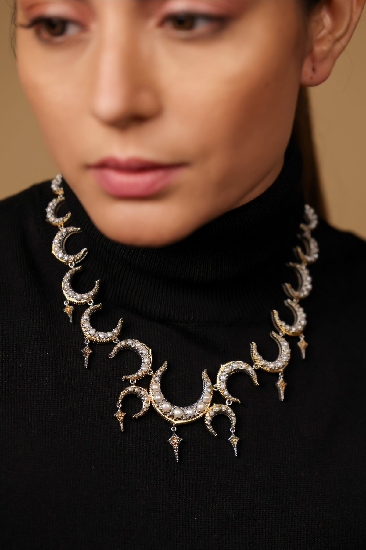 Ragini Necklace worn with a high-neck kurta, standing as the focal point of the ensemble