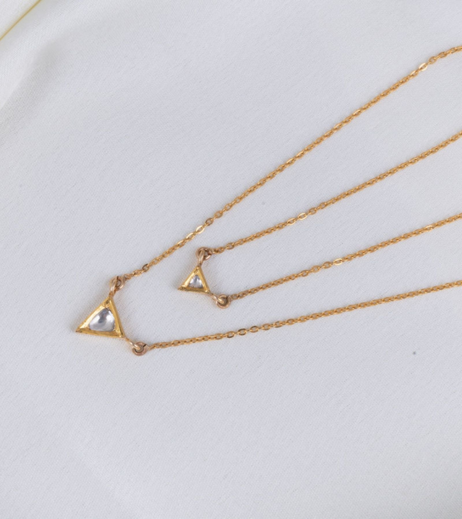 Minimalist triangle studded diamond necklace at Rs 159 | Diamond Necklace |  ID: 25603787688