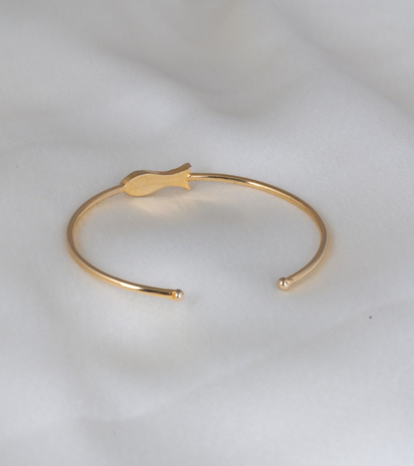 The Delicate Fish Polki Bracelet in Gold